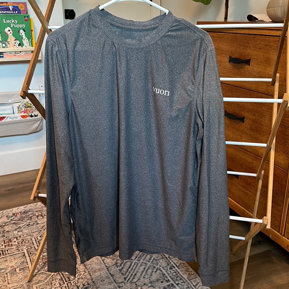 Men’s Vuori Uluwater 1.0 UV Rated Performance Long Sleeve Shirt - Heather Grey